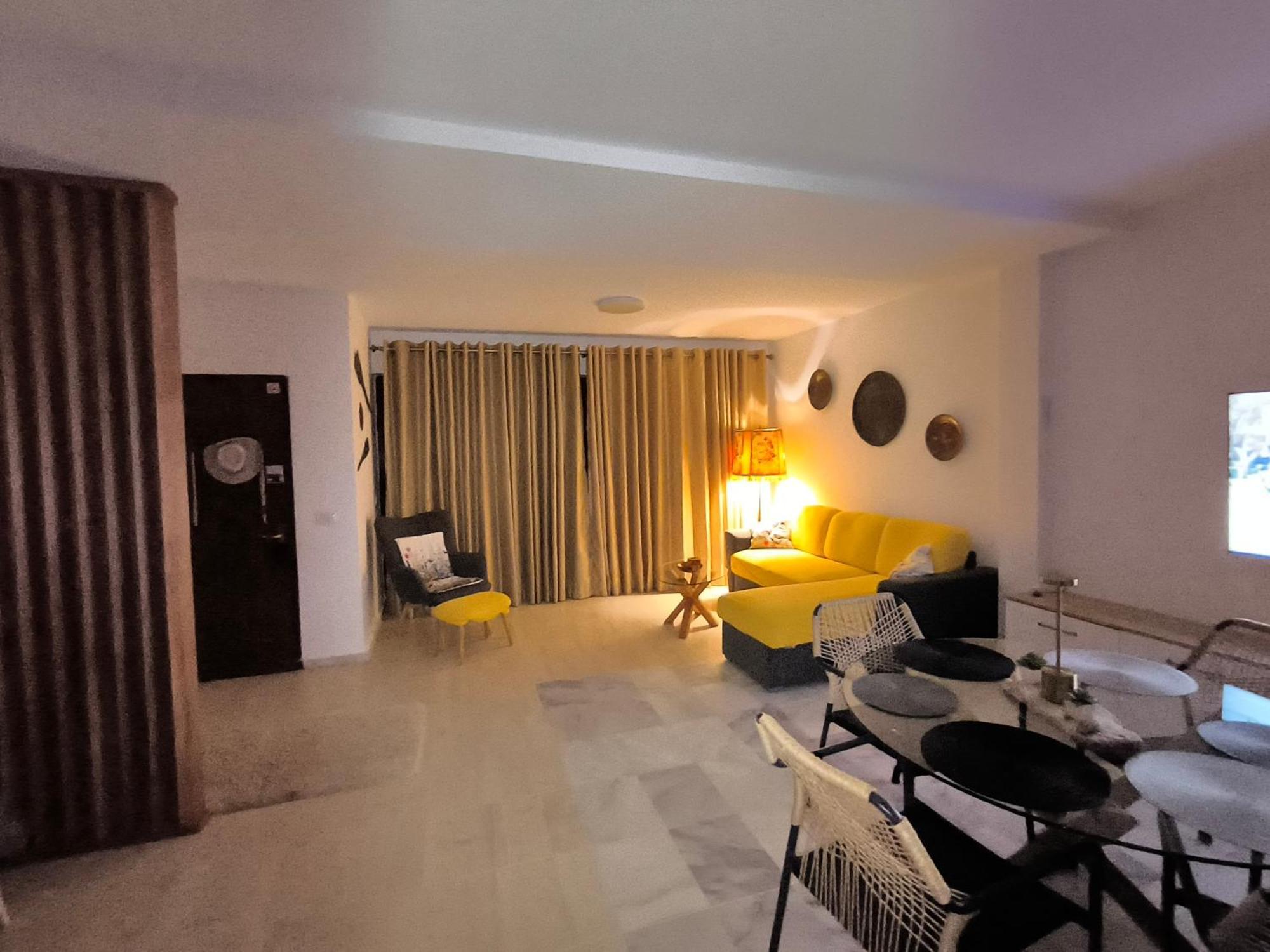 Oleander Apartment *